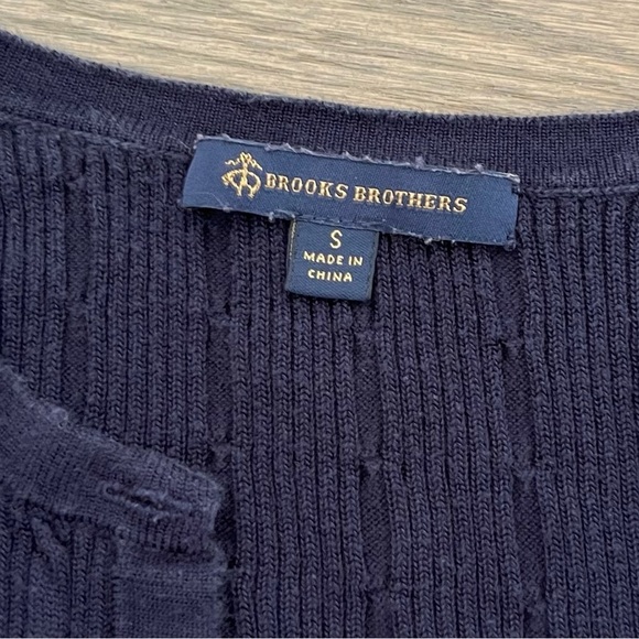 Brooks Brothers Women's Cable Knit Button Down Cardigan Size Small - Picture 3 of 9